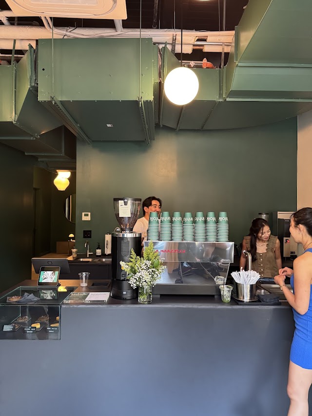 Kinhfolk coffee shop in Brooklyn