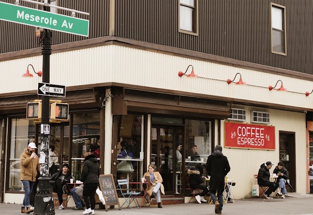 Paloma Coffee & Bakery, Greenpoint coffee shop in Brooklyn