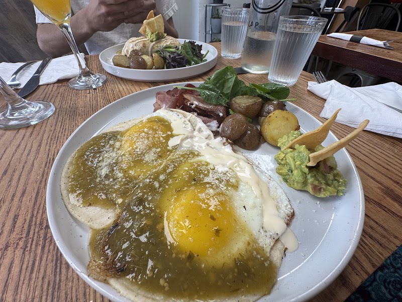 La Pausa Coffee Brunch & lunch 4
