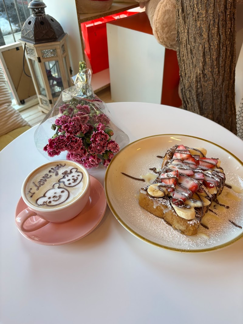 Fiorella Coffee & Flower Shop 2
