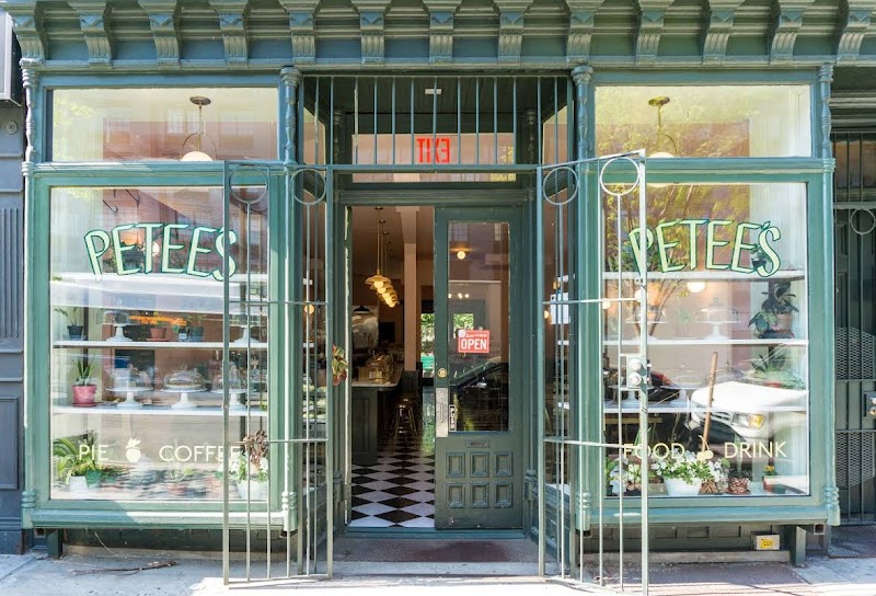 Petee's Café 3