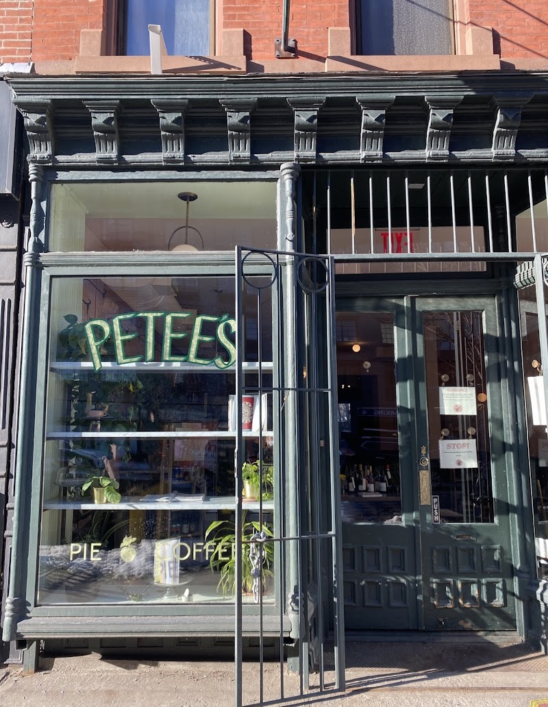 Petee's Café 4