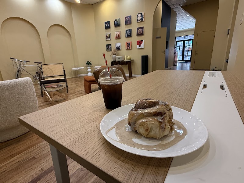 Sweet Fire Cafe & Studio 2